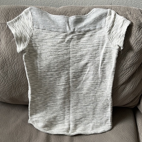 Short-sleeved sweater with zipper detail - Picture 2 of 4